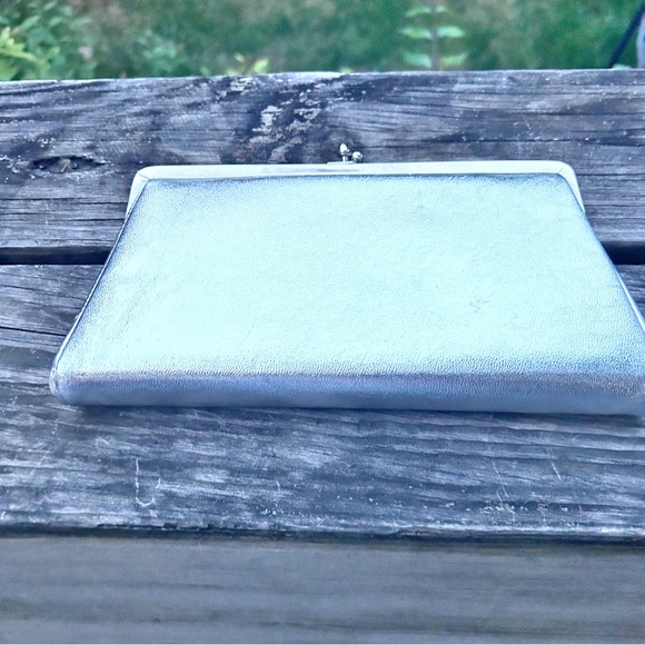 Vintage 1969’s Andè Silver Evening Bag/Hand Clutch with Snake Chain Strap - Picture 3 of 15